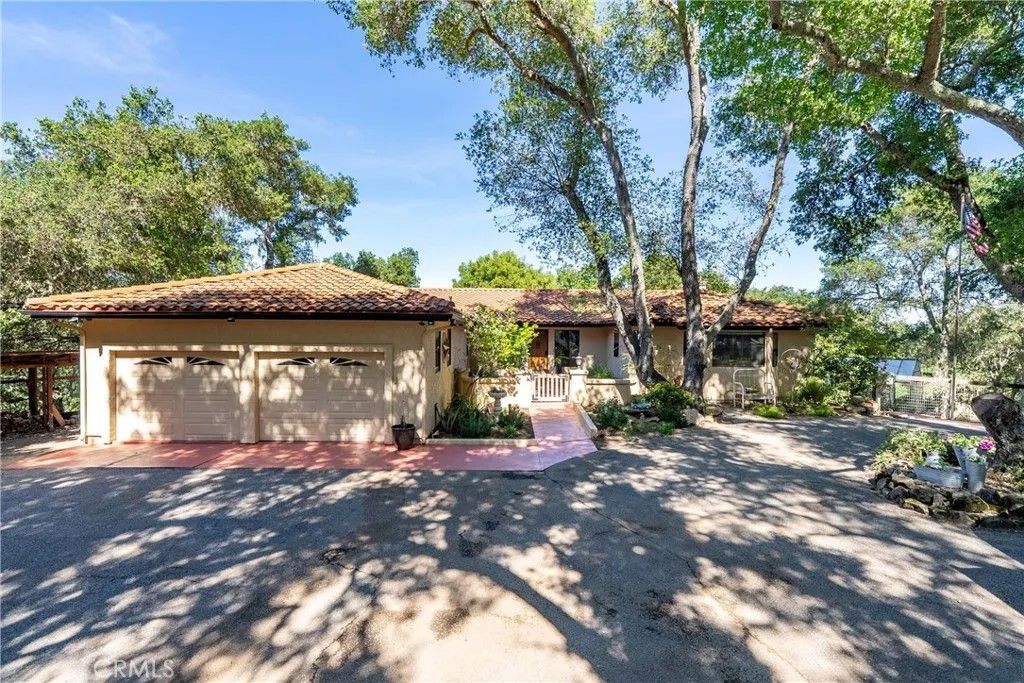 Photo of 2180 San Fernando Rd, Atascadero, CA 93422 (MLS # NS26055741)