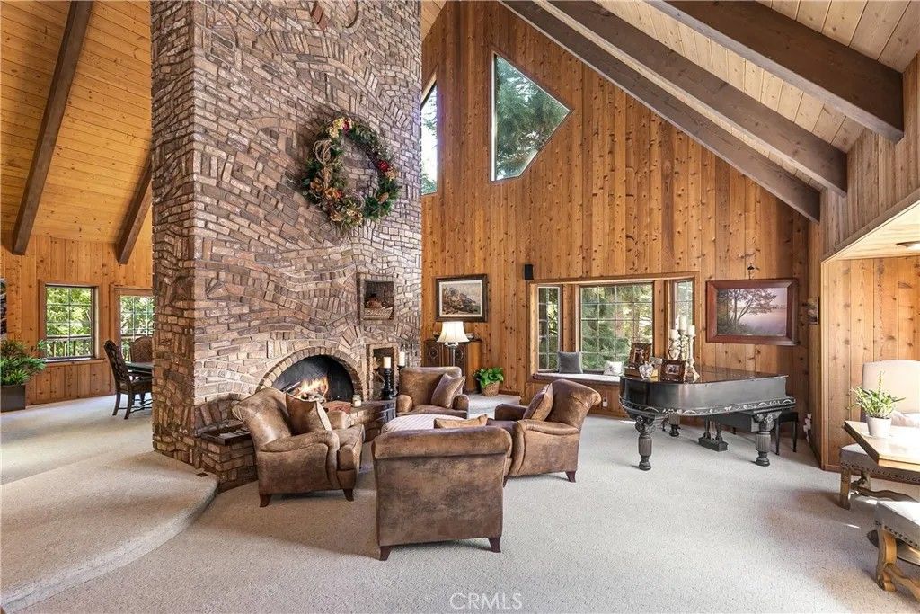Photo of 27421 Cedarwood Drive, Lake Arrowhead, CA 92352 (MLS # IG26028529)