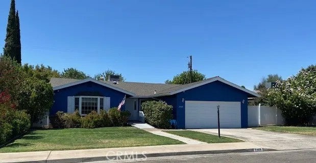 2985 Redwood Drive