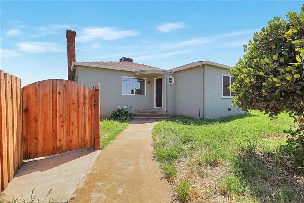 1102 Barry Road