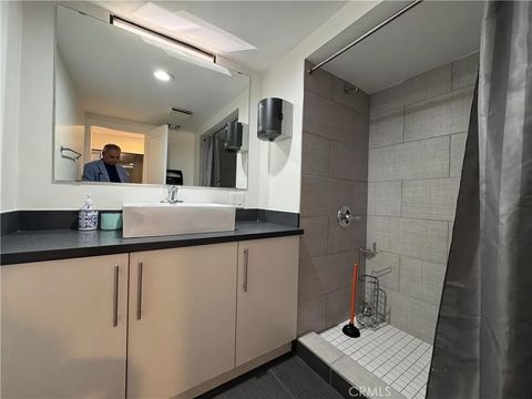 Tiny photo for 11100 Sheldon St, Sun Valley, CA 91352 (MLS # GD25248965)