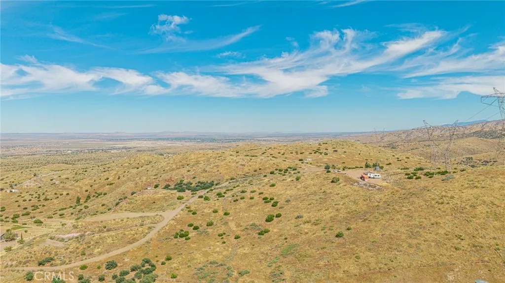 2200 E Carson Mesa