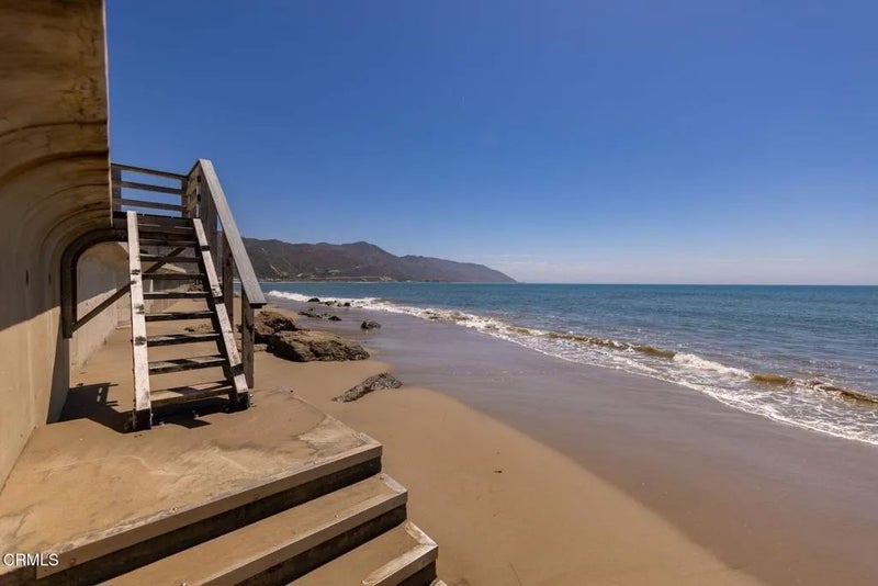 3828 W Pacific Coast Highway