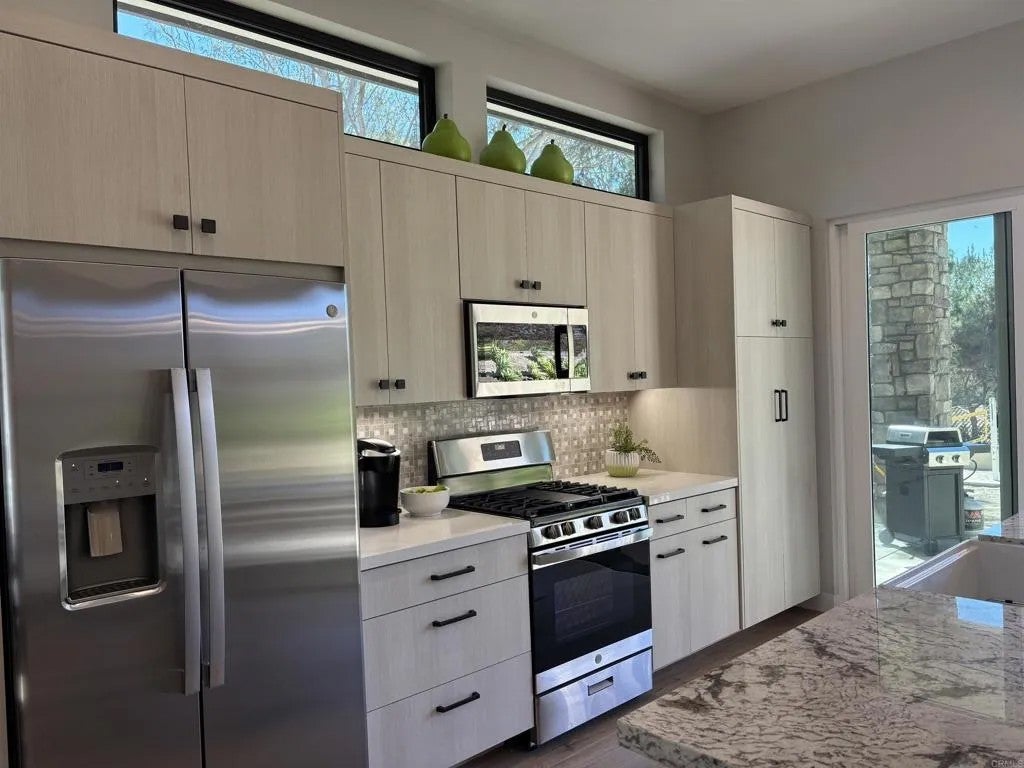 3782 Arroyo Sorrento