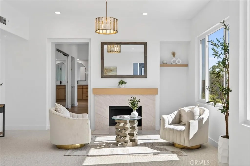 17 Brentwood