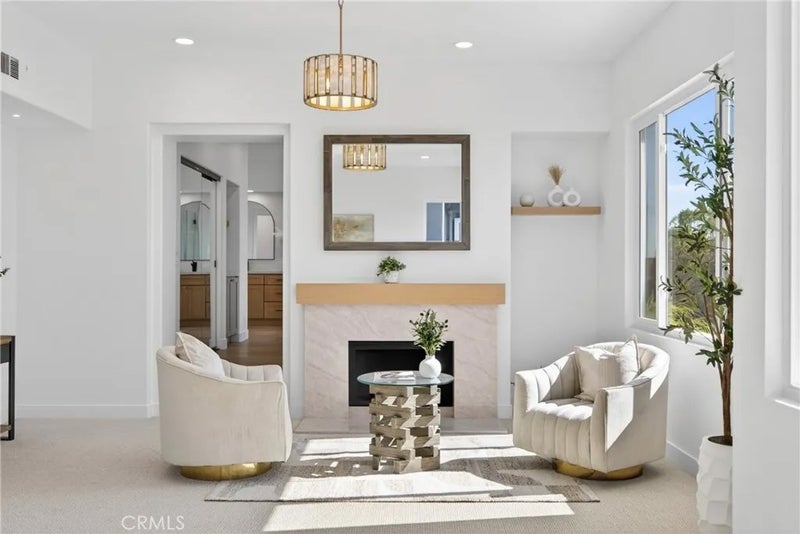 17 Brentwood