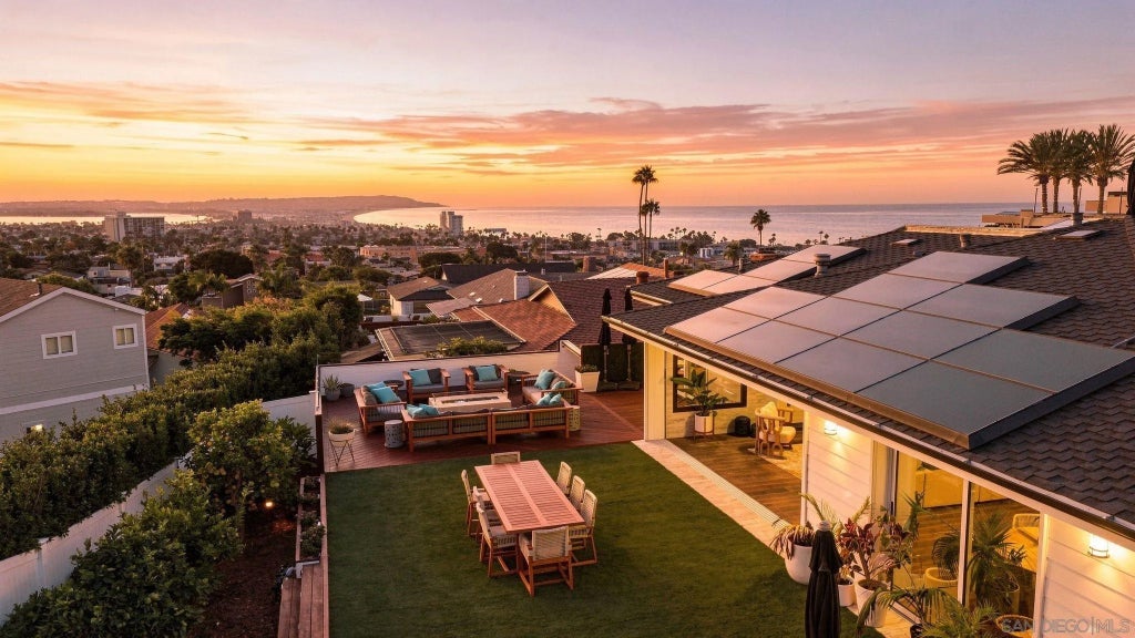 Photo of 5431 Candlelight Drive, La Jolla, CA 92037 (MLS # 260022279)