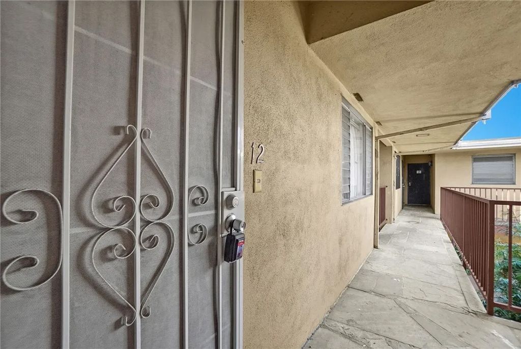 Photo of 640 Elm Avenue #12, Long Beach, CA 90802 (MLS # WS26004211)