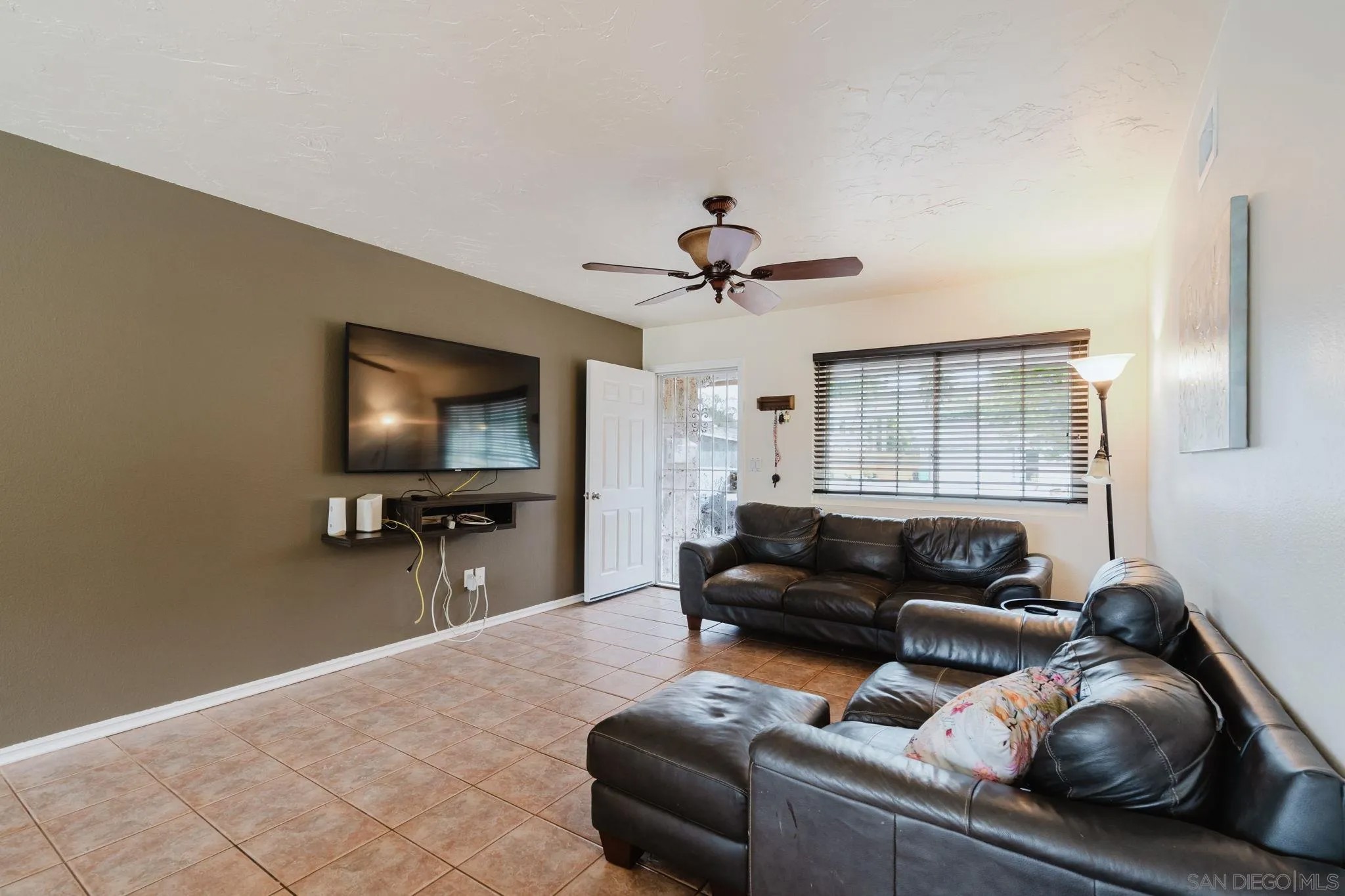 8028 Woodpecker Way