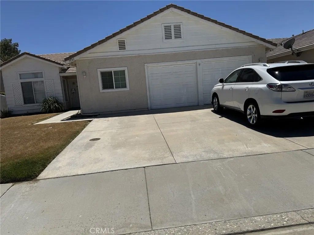 Photo of 3061 Hampton Ave, Hemet, CA 92545 (MLS # PW26024336)