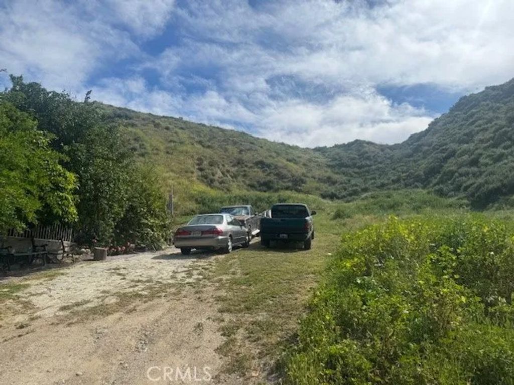 Photo of 1 Garfield AVE, Val Verde, CA 91384 (MLS # SR26060962)