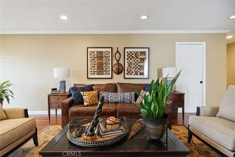 4005 N Virginia Road 16