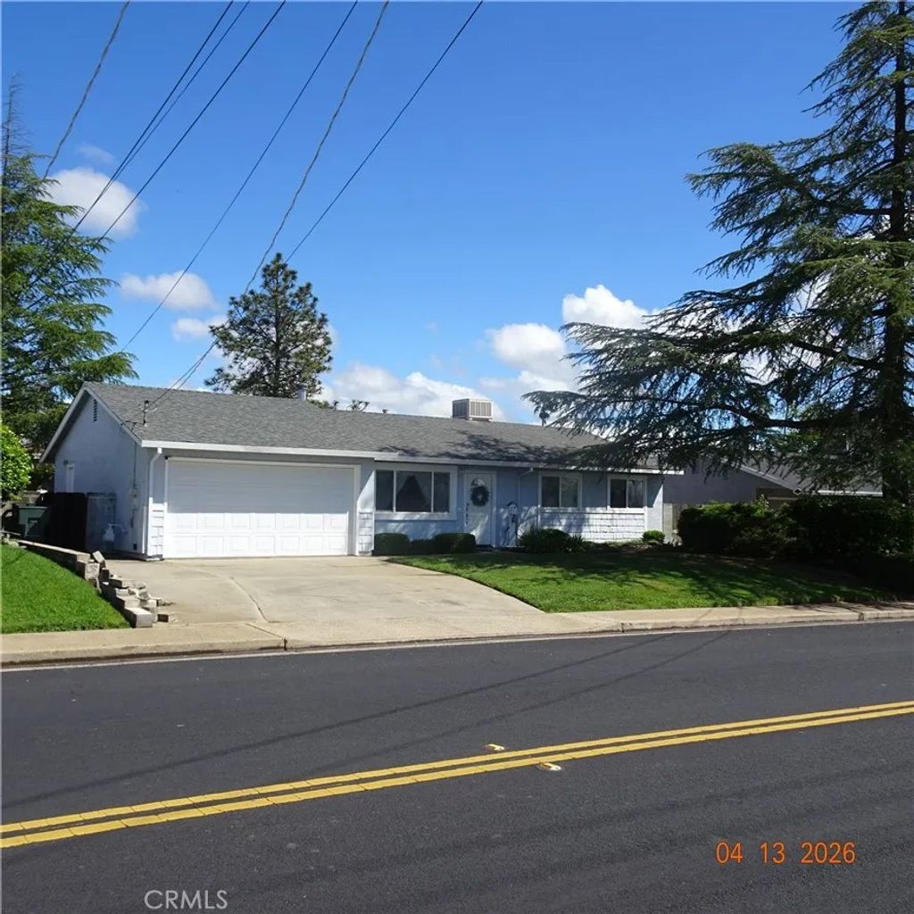 Photo of 2330 Las Plumas Ave, Oroville, CA 95966 (MLS # OR26082029)