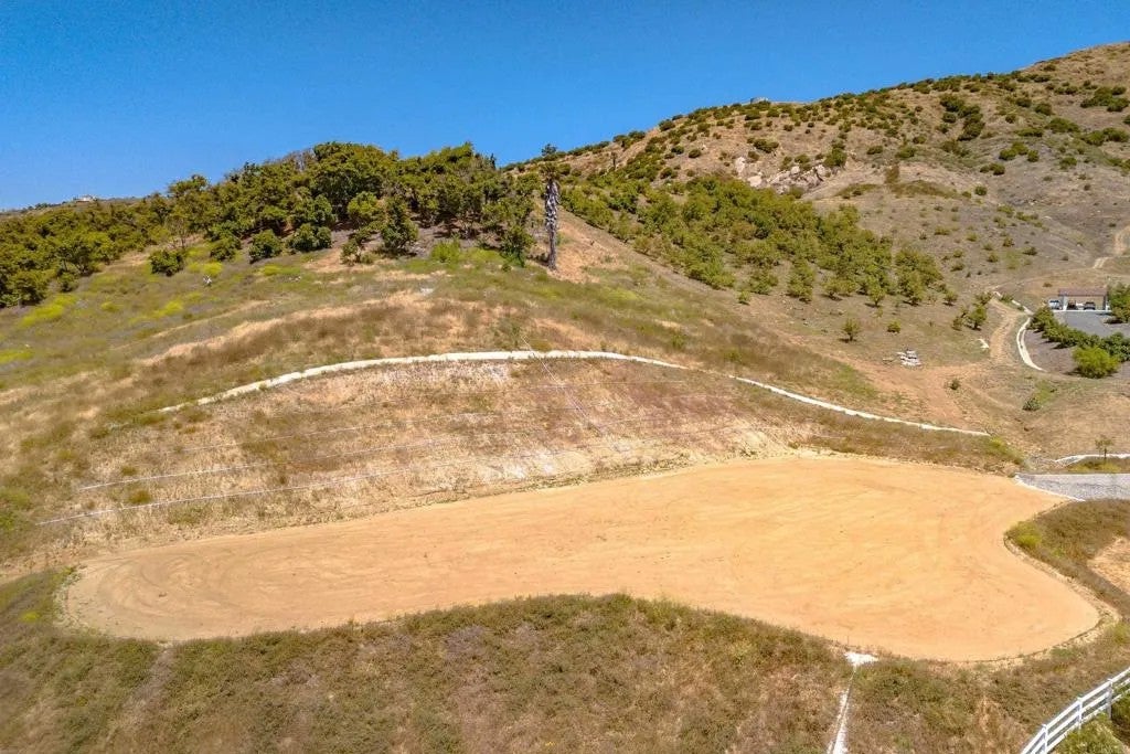 Photo of 44867 Via Horca, Temecula, CA 92590 (MLS # PTP2606626)