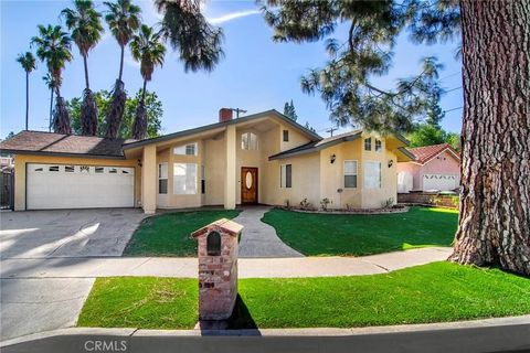Photo of 22736 Runnymede, West Hills, CA 91307 (MLS # SR25272908)