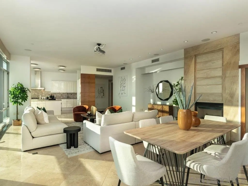 165 6th Ave 2803