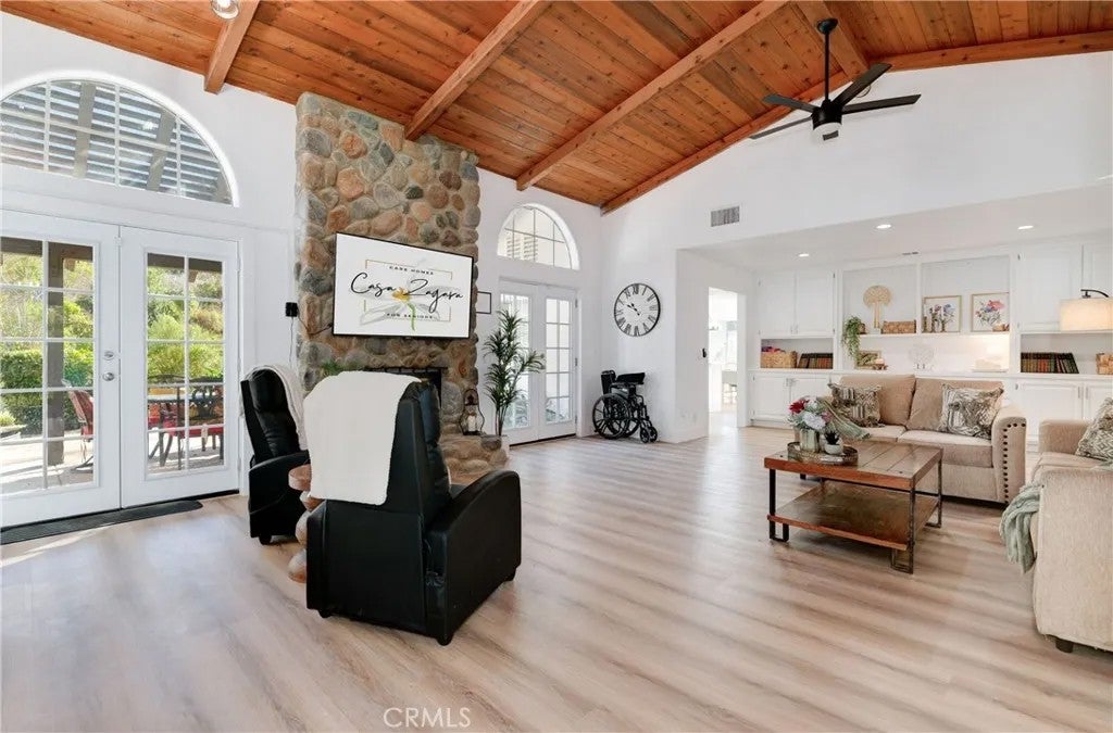 2043 Vista Valle Verde Drive