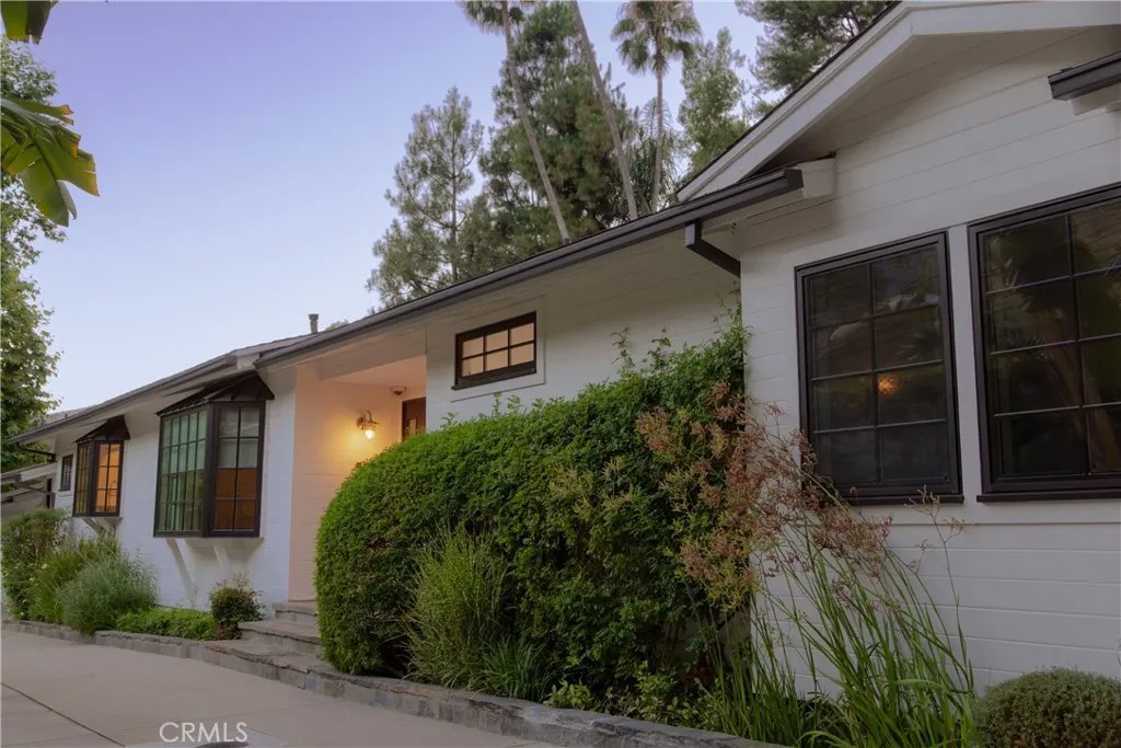 3479 Mandeville Canyon Road