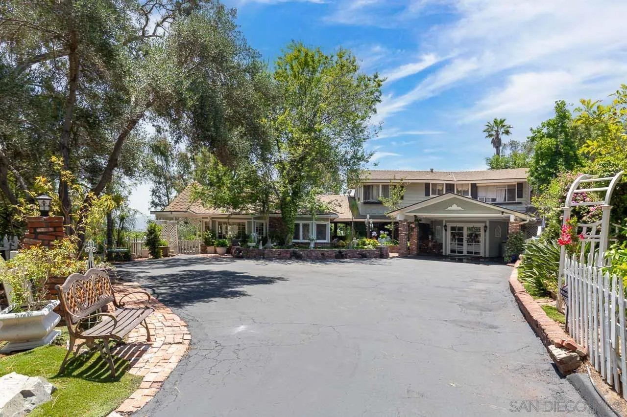 11339 Rolling Hills Dr