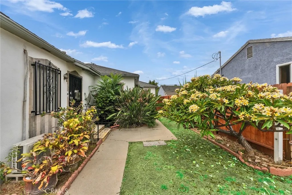 1305 S Ethel