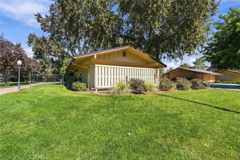 2846 W Border Links Drive