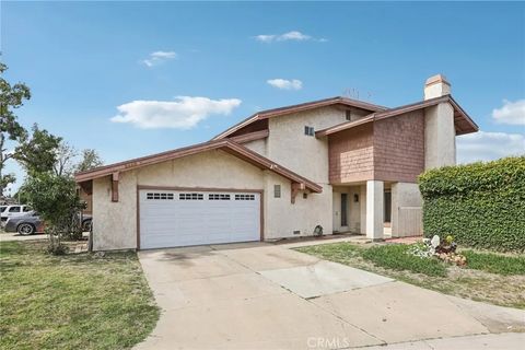Photo of 3440 W Park Balboa Ave, Orange, CA 92868 (MLS # CV26038351)