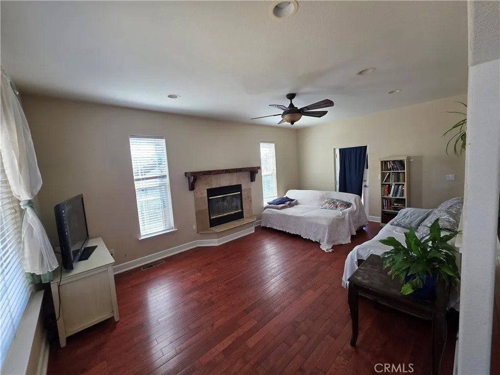 18817 dove crt.