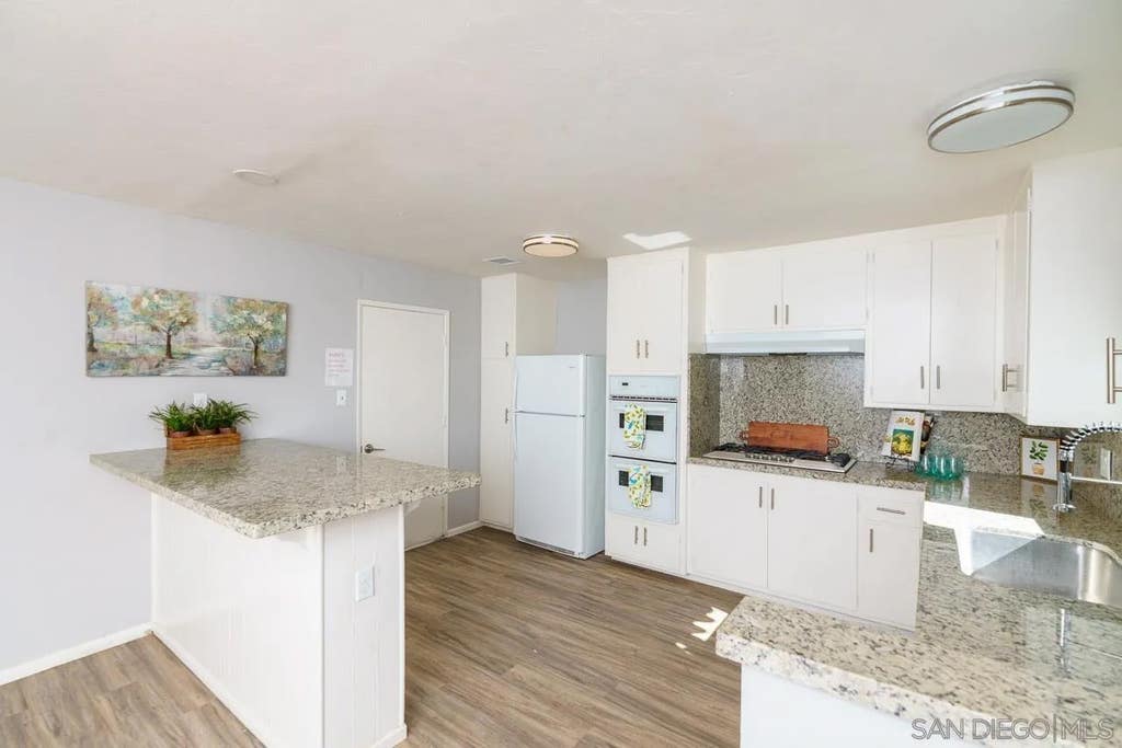 Photo of 133 Cregar Street, Oceanside, CA 92054 (MLS # 260020922)