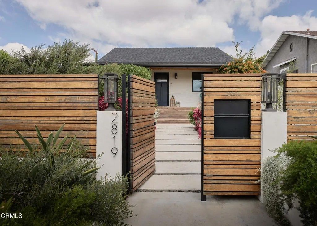 Photo of 2819 Frederick Street, Los Angeles, CA 90065 (MLS # P1-26632)