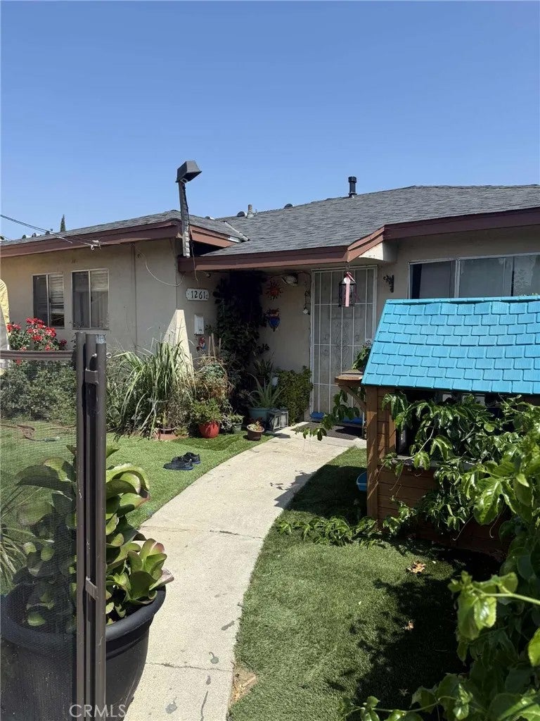 1261 W 139th Street