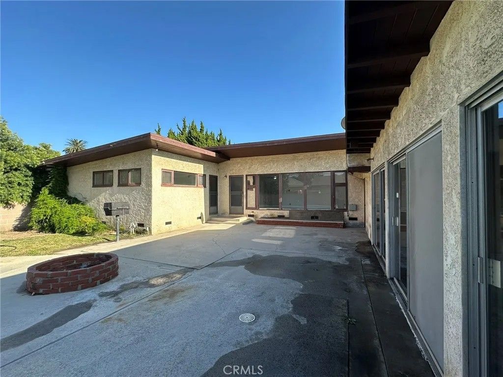 Photo of 9519 La Reina, Downey, CA 90240 (MLS # OC25274348)