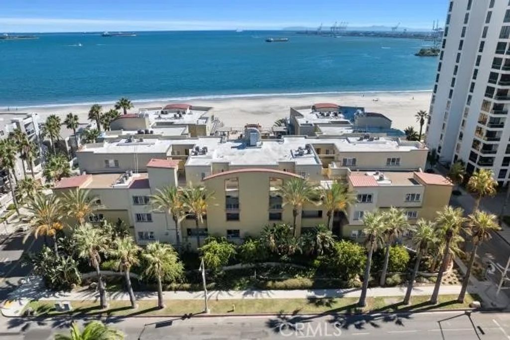 Photo of 1400 E Ocean Boulevard #2111, Long Beach, CA 90802 (MLS # PF26076384)