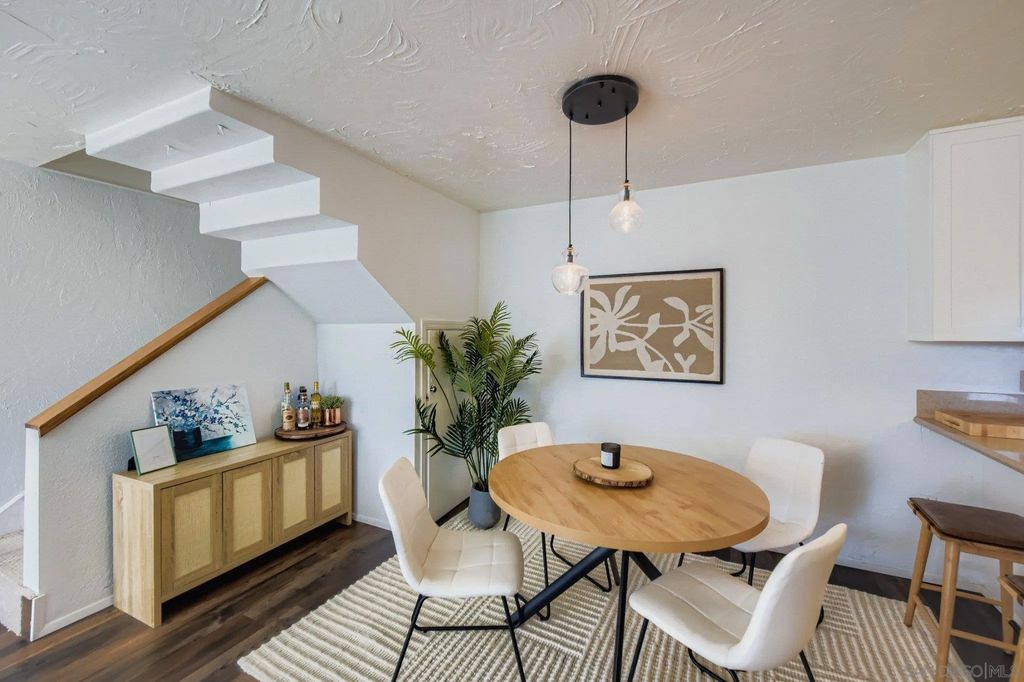 Photo of 3995 Camino Lindo, San Diego, CA 92122 (MLS # 250044286)