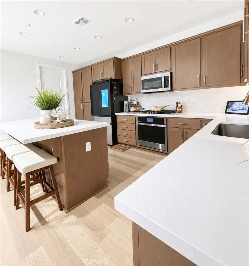 1104 Sunridge