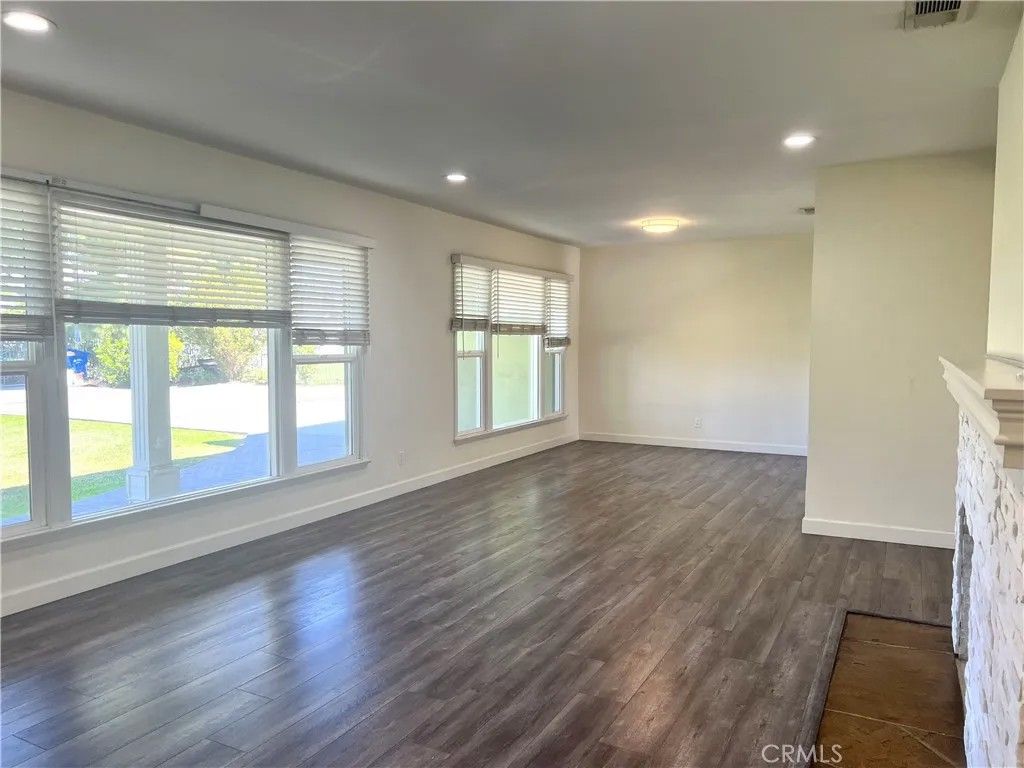Photo of 1518 E Vine Ave, West Covina, CA 91791 (MLS # TR26039559)