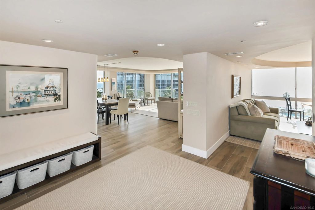 Photo of 1810 Avenida Del Mundo #508, Coronado, CA 92118 (MLS # 250018024)