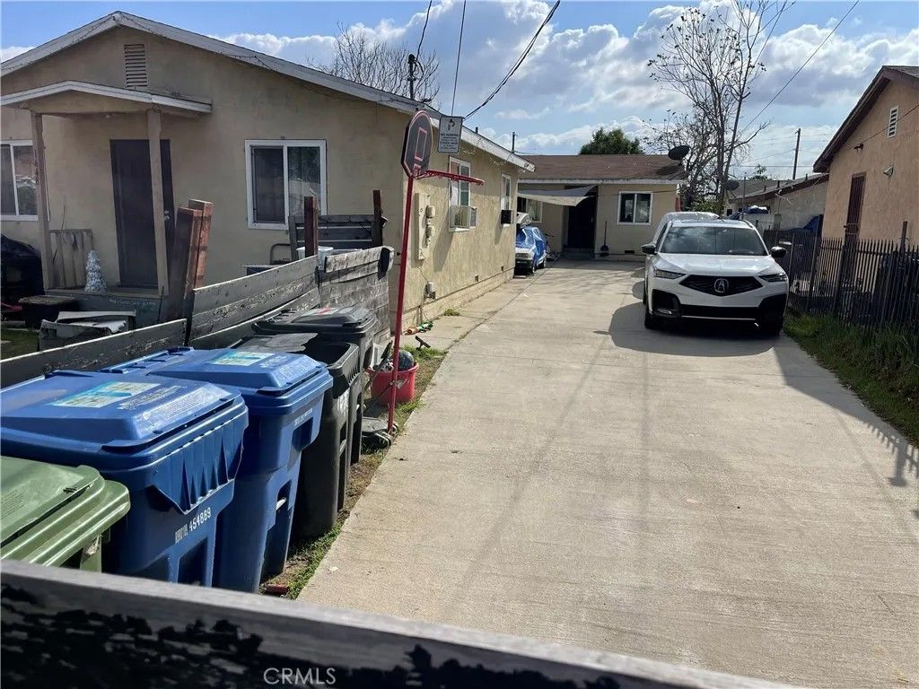 Photo of 1648 E 110th St, Los Angeles, CA 90059 (MLS # DW26033538)