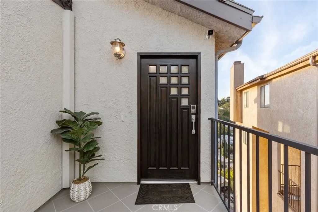 Photo of 1393 N Avenue 57 Ave, Los Angeles, CA 90042 (MLS # SB25260993)