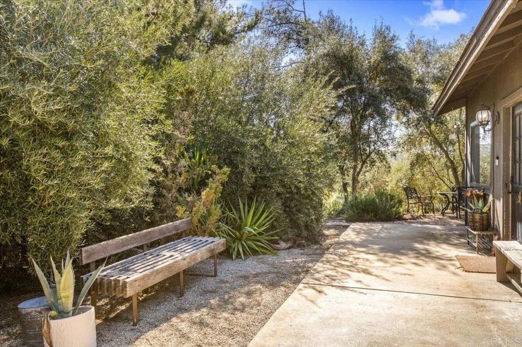 Photo of 40707 Intrepid Rd, Hemet, CA 92544 (MLS # NDP2602217)