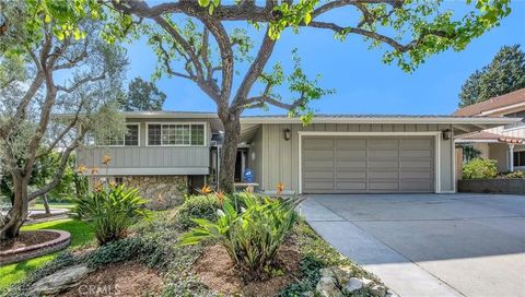Photo of 5702 Scotwood Dr, Rancho Palos Verdes, CA 90275 (MLS # PV26036338)