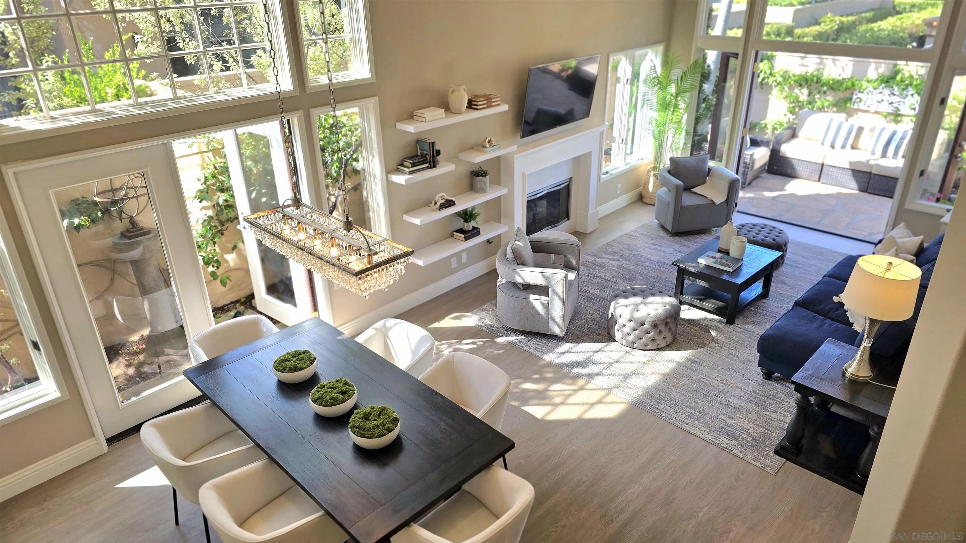 3623 Paseo Vista Famosa