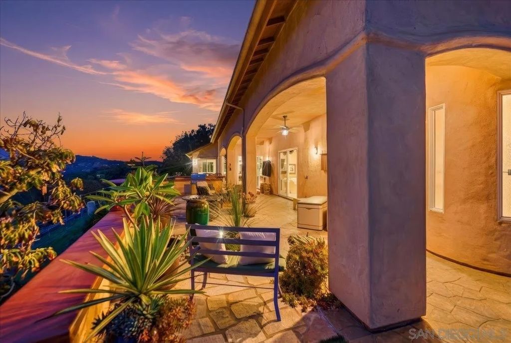 Photo of 11568 Minneola Cir, Valley Center, CA 92082 (MLS # 260003761)