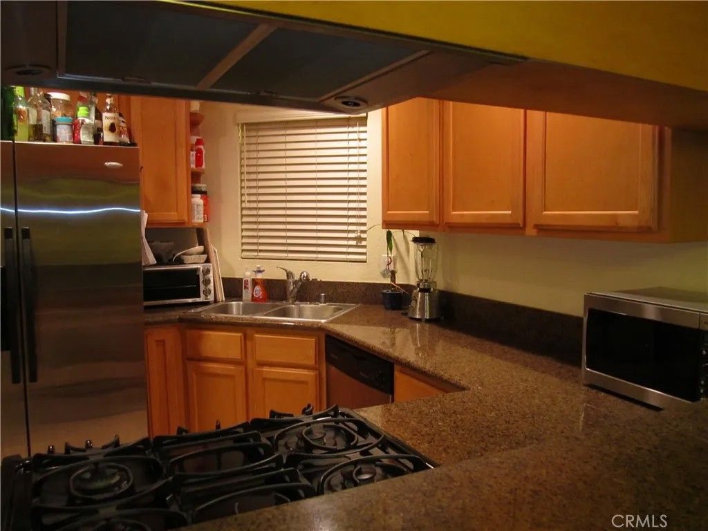 Photo of 1414 Coronado Ave #302, Long Beach, CA 90804 (MLS # PW26062314)