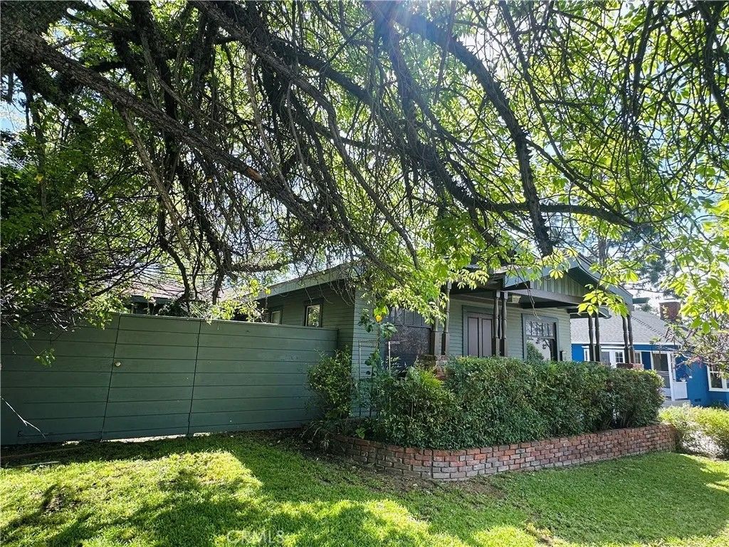 Photo of 134 Melrose Ave, Monrovia, CA 91016 (MLS # OC26072720)