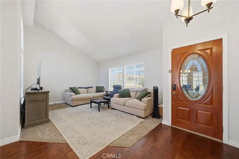 1505 Canterbury