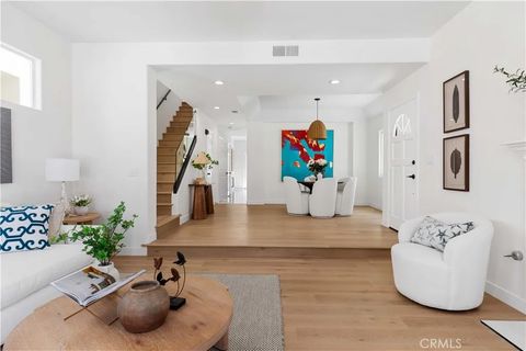 Tiny photo for 204 Lincoln Ave, Huntington Beach, CA 92648 (MLS # OC25235862)