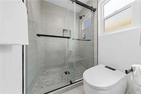 Tiny photo for 204 Lincoln Ave, Huntington Beach, CA 92648 (MLS # OC25235862)