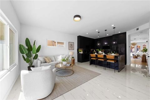 Tiny photo for 204 Lincoln Ave, Huntington Beach, CA 92648 (MLS # OC25235862)
