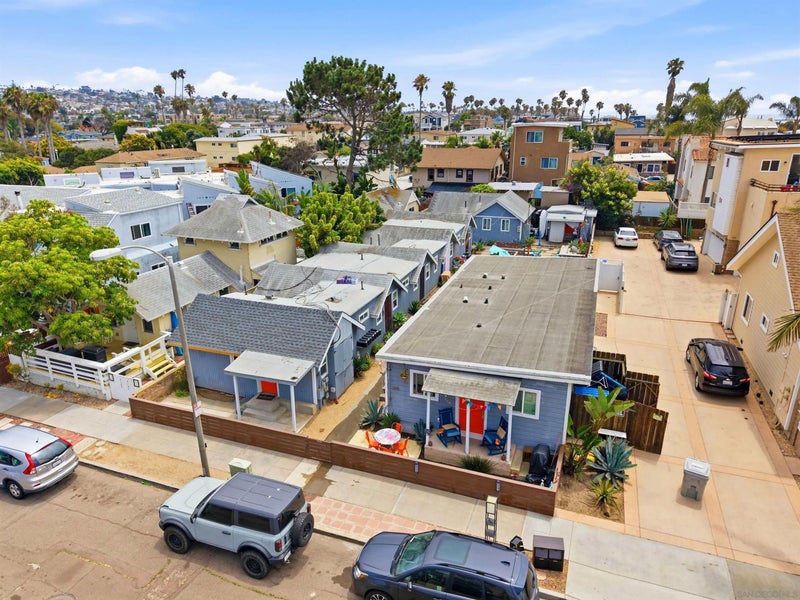 5137 Muir Ave