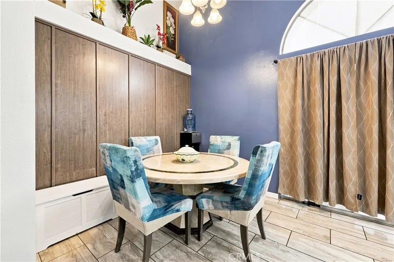 5344 Sunburst Drive